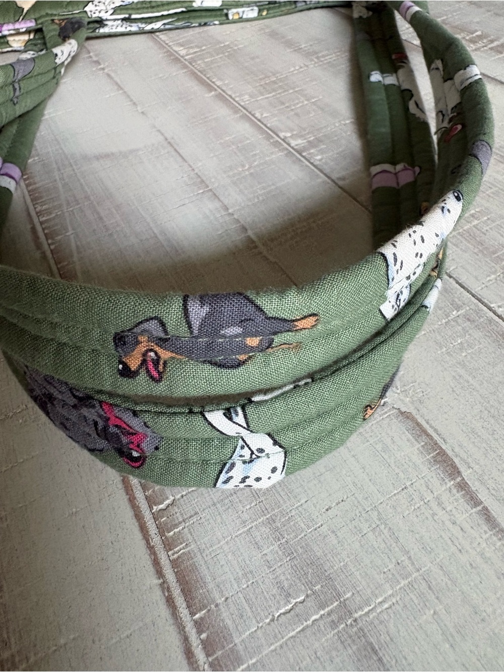 Vera Bradley Olive Green Quilted Dog Park Print Tote - Picture 11 of 14